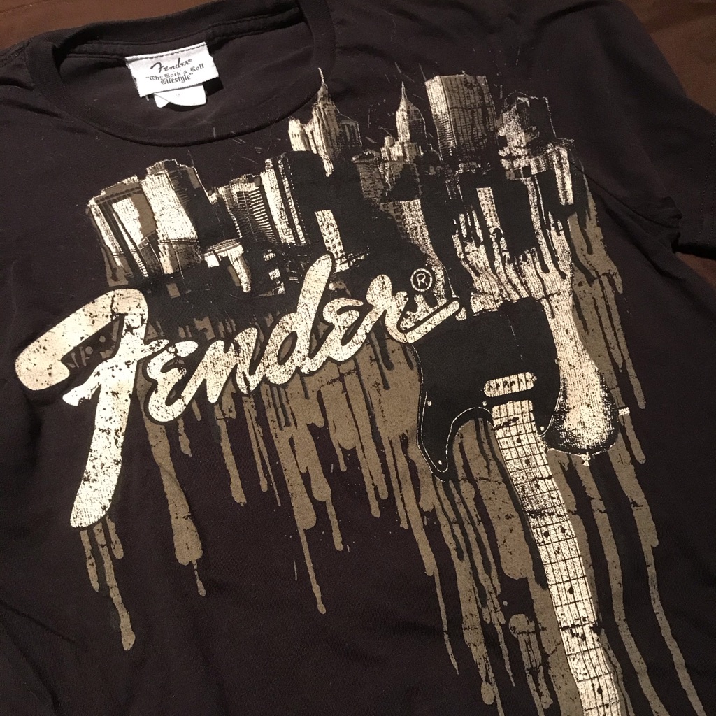 Men’s Fender T-Shirt (Medium)